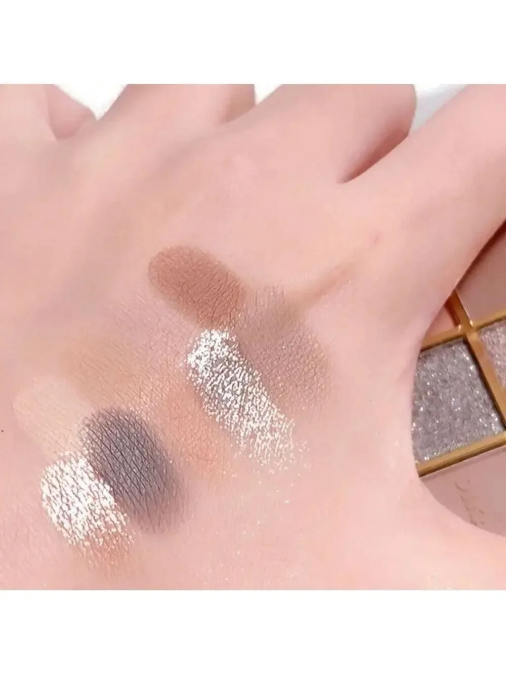 Unbranded this eyeshadow